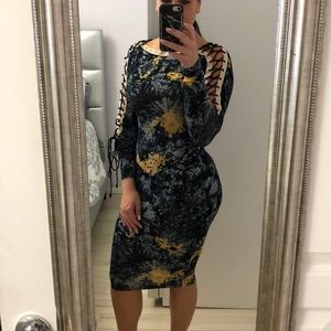 Long sleeve midi dress